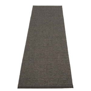Antracitový vnútorný a vonkajší behúň 70x240 cm Emm Black Linen – Pappelina