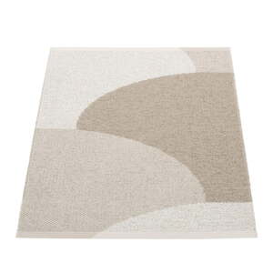 Béžový vnútorný a vonkajší koberec 70x90 cm Hill Dark Linen – Pappelina